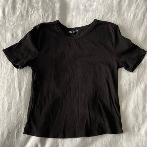 3/$15 Girls Zara black crop t shirt Small